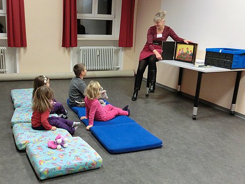 2013_12_17_lilalesestunde (6).JPG